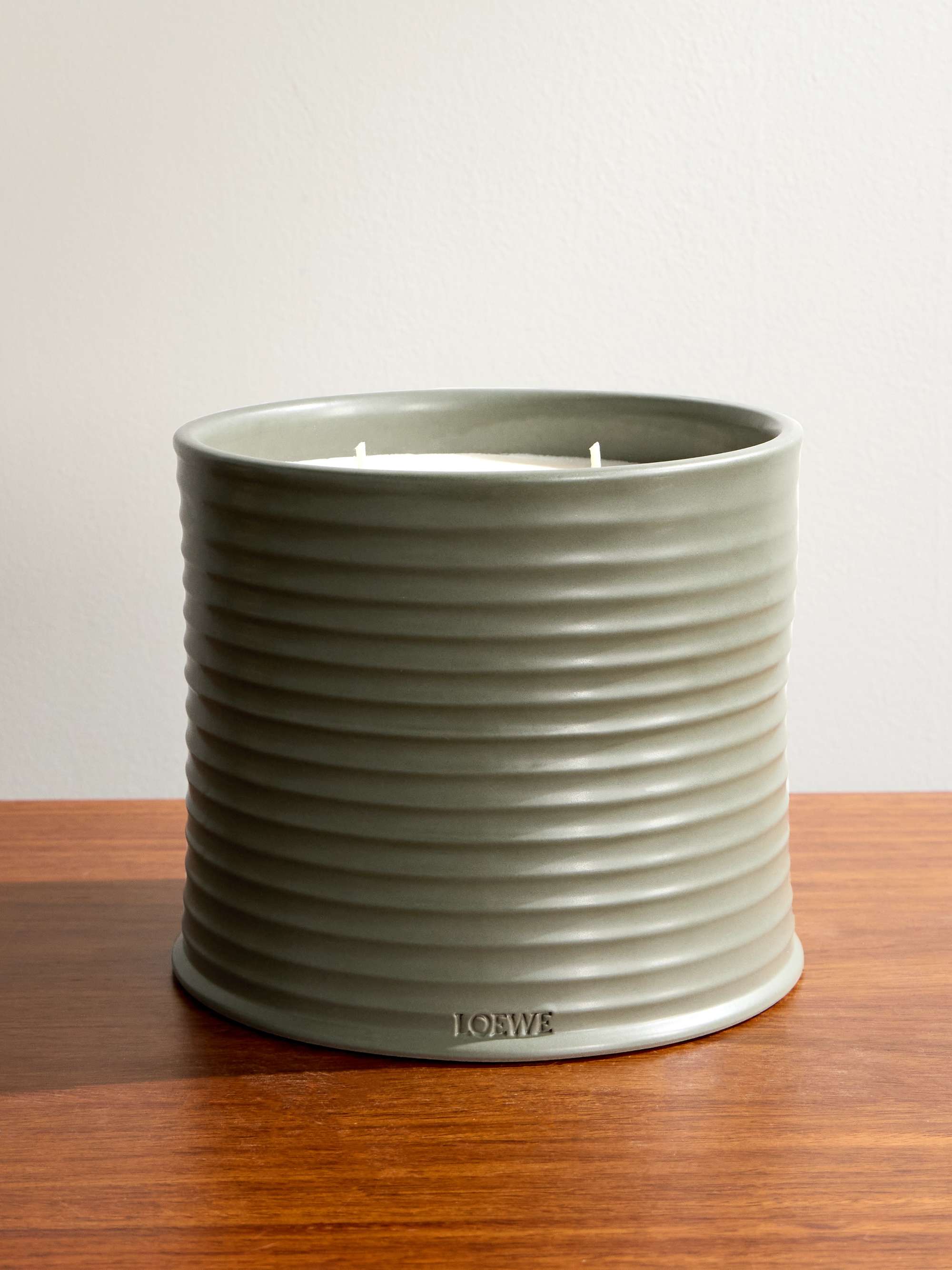 LOEWE PERFUMES Luscious Pea Scented Candle, 2120g for Men | MR PORTER