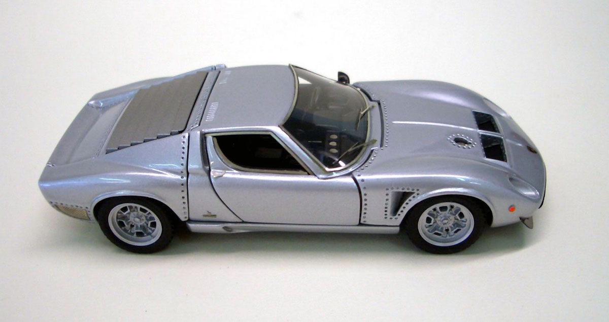 Lamborghini Miura SVJ 1:43 | MR Collection Models