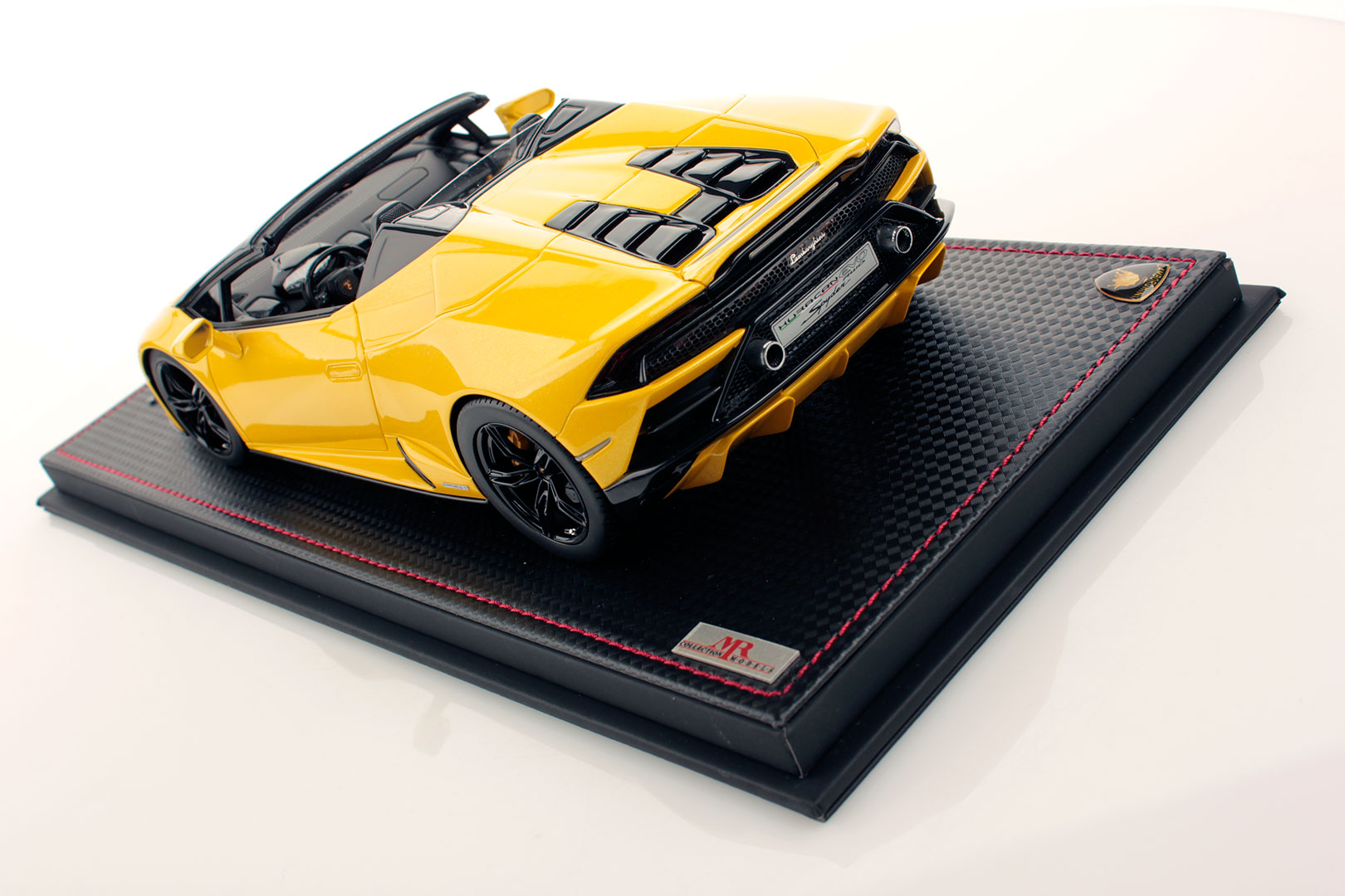 Lamborghini Huracán EVO RWD Spyder 1:18 | MR Collection Models