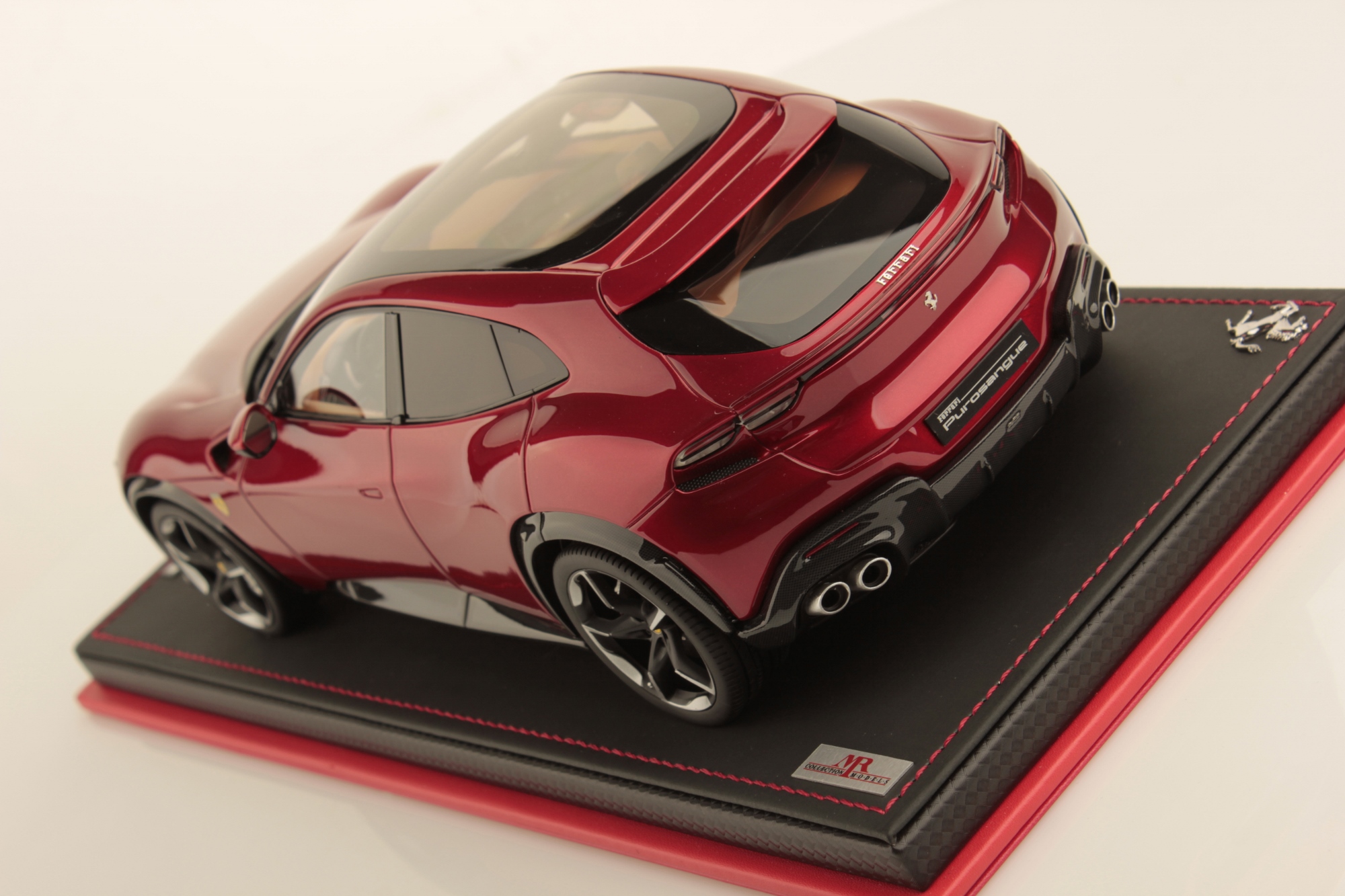 Ferrari Purosangue 1:18 | MR Collection Models