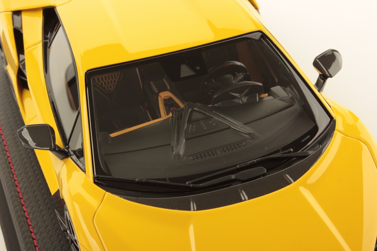 Lamborghini Revuelto 1:18 | MR Collection Models