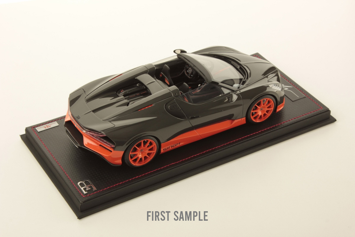 Bugatti W16 Mistral - closed wing 1:18 | MR Collection Models