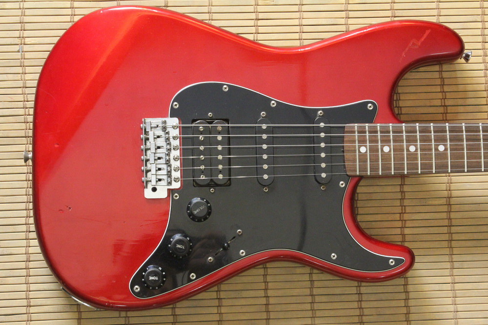 TOKAI Limited Edition Stratocaster SSH Japan