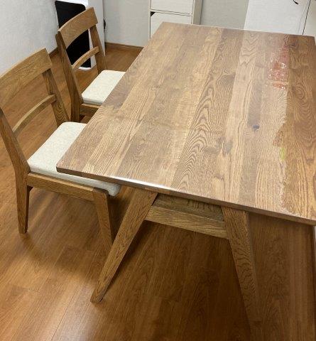 子どものいる家庭がウニコADDAYテーブルにマットをオーダーした事例