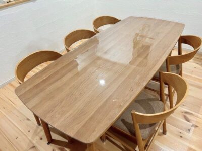 ウニコSOLKテーブルがもっと使いやすくなる 無垢テーブルのお手入れも