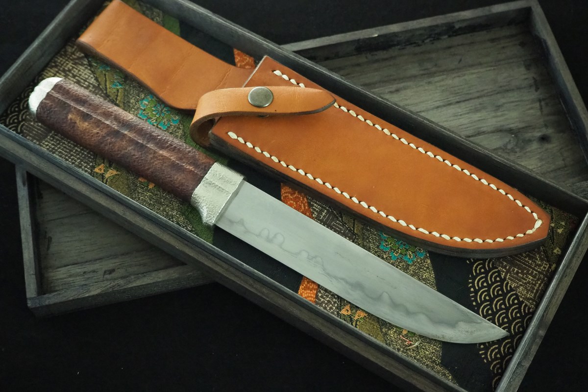 刀匠・竹花一貫斎繁久作 玉鋼洋白鉄刀木把小刀5寸・両刃 | 和式鍛造