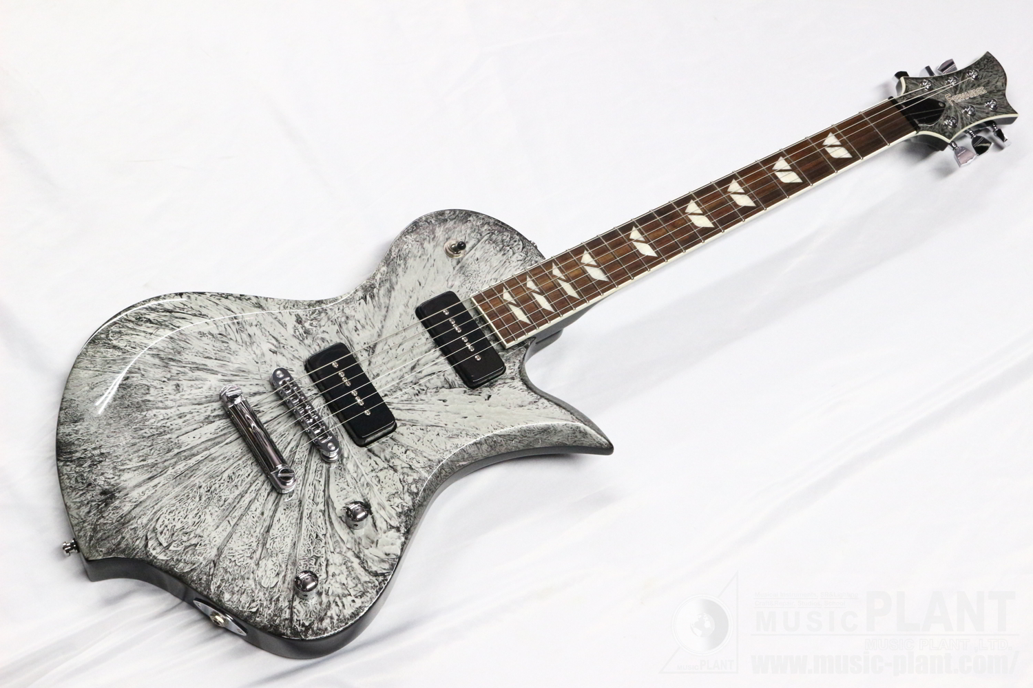 FERNANDES RAVELLEシリーズ エレキギターRAVELLE STD P-90 Planet