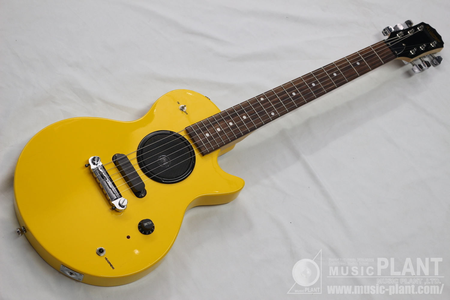 K-GARAGE スピーカー付きミニギターSLP-180 YEL中古品()売却済みです