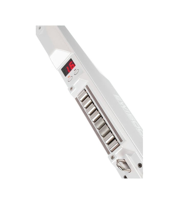 Akai EWI5000 White - Muslands Music Shop