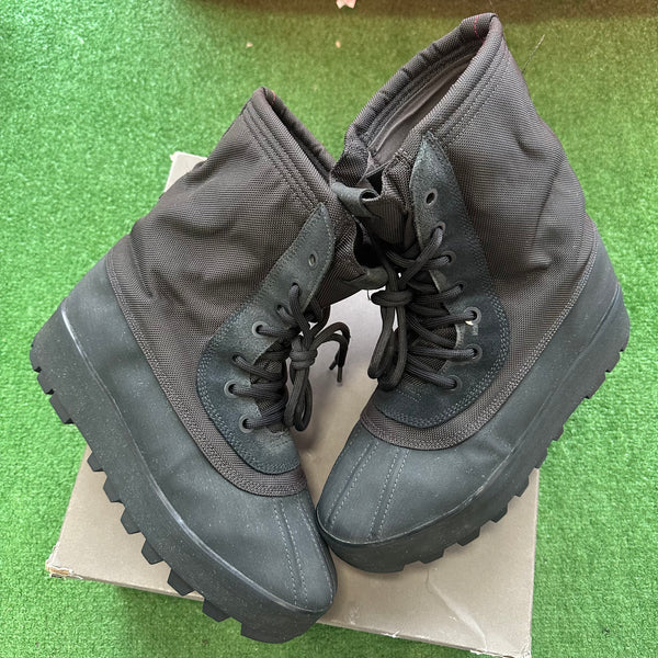 Yeezy Pirate Black 950 Boot Size 10.5 – My Cuzin Vintage