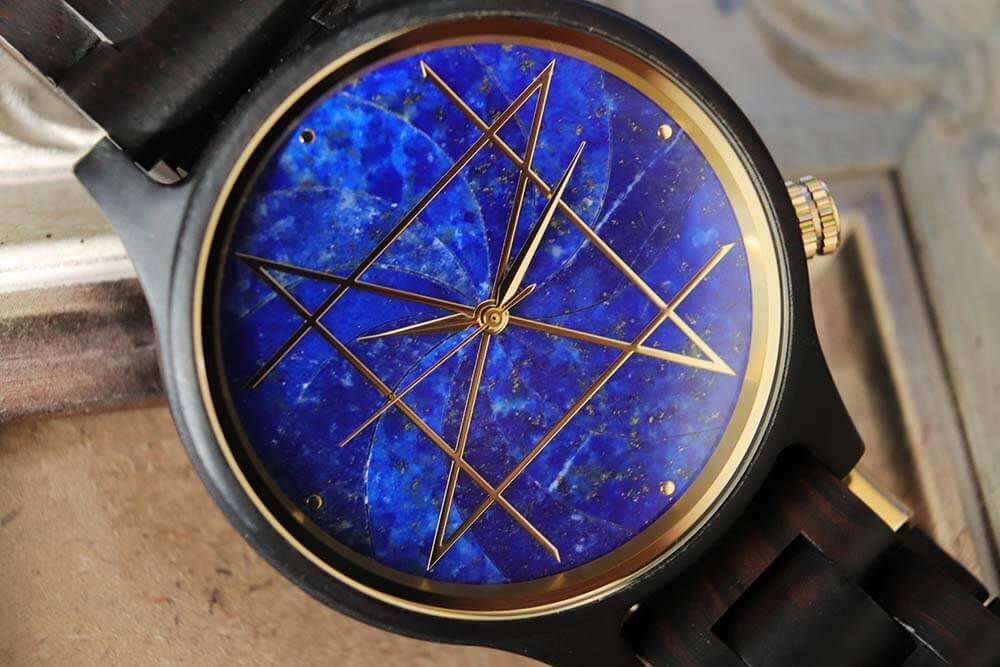 NEW ITEM 天然石×天然木 唯一無二の美しい模様の腕時計「NOZ」