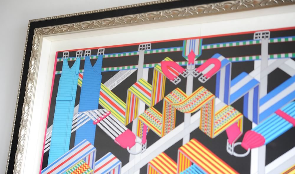 HERMES（エルメス）のスカーフを額縁 NOISEPRINCE Silverで額装しま