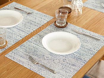 北欧的な感性を備えつつ、温かみと共に洗練された [Chilewich Mosaic