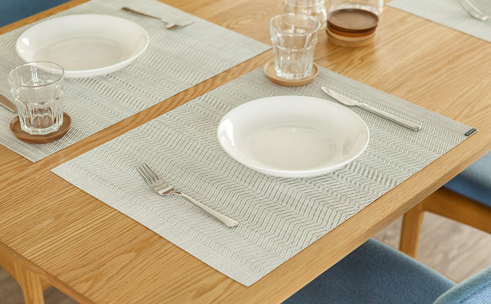 北欧的な感性を備えつつ、温かみと共に洗練された [Chilewich Wave