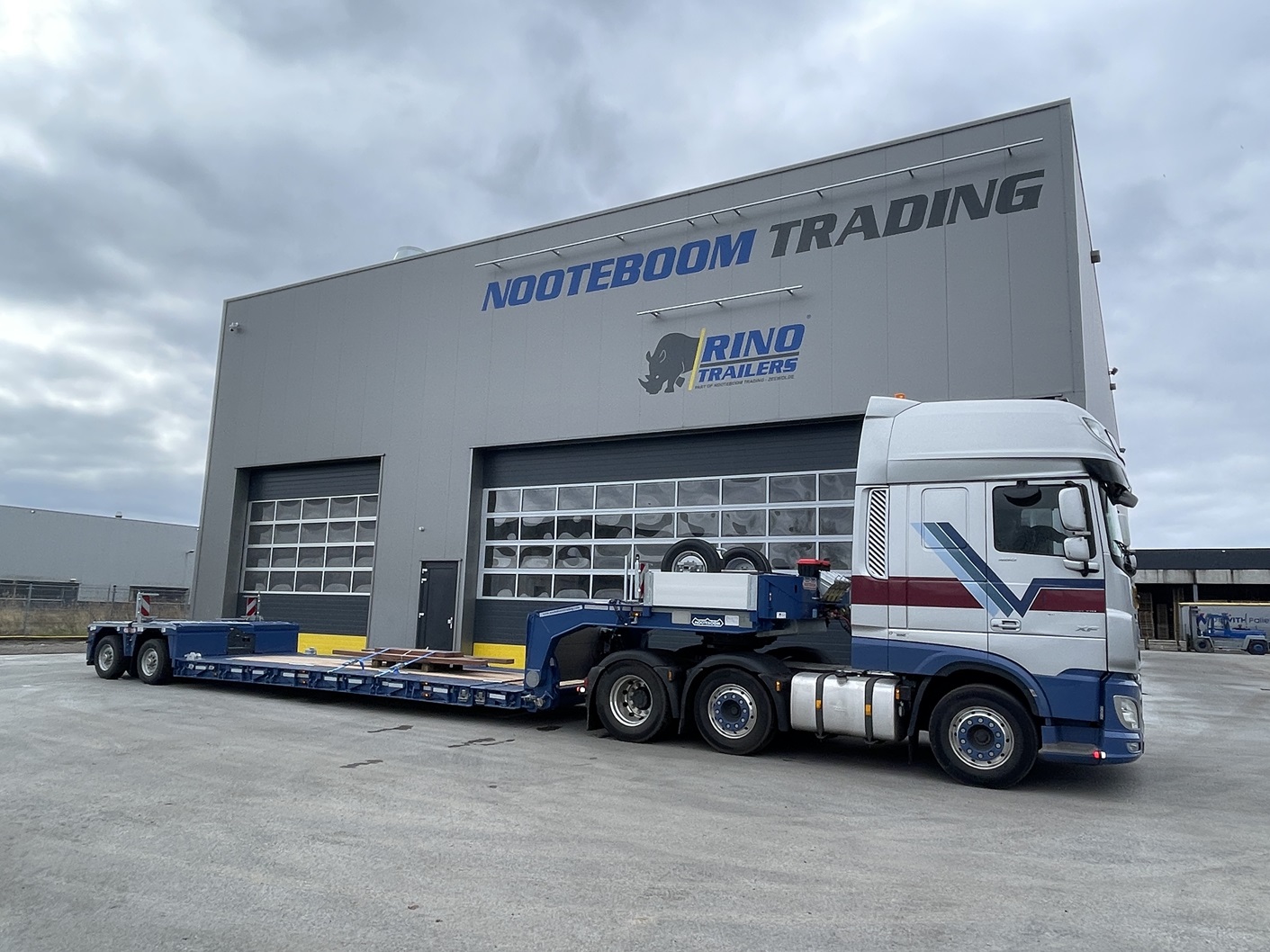 2 Pendel axle lowbed | Loadfloor height 350 mm | Detachable