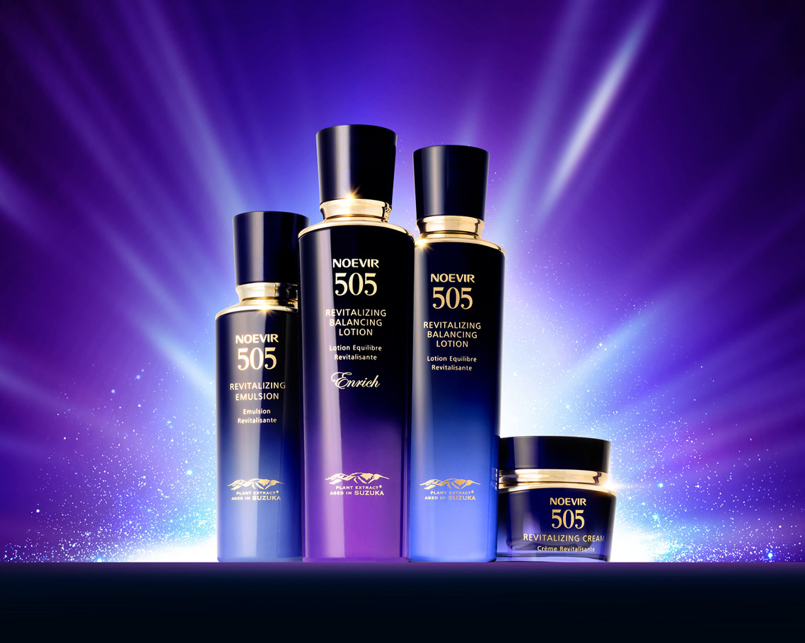 厳選された26種類の植物エキスと2つの有効成分配合。年齢肌に