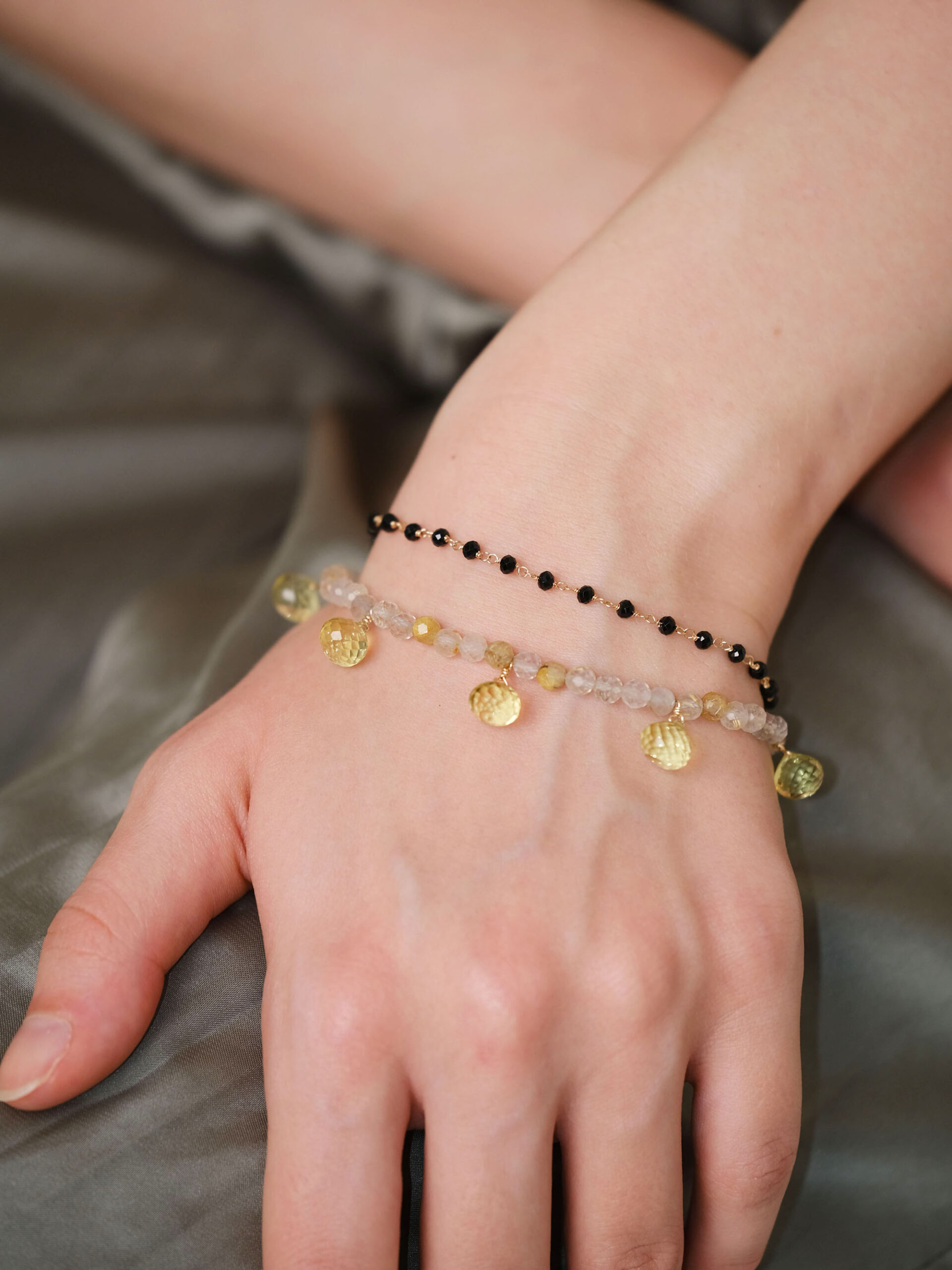 ブラックスピネルメガネ留めブレスレット | NATURALI JEWELRY