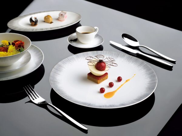 23cm MUFFIN DISH - NARUMI CORPORATION