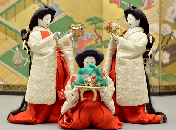 2018年2月 三人官女 公益財団法人鍋島報效会 徴古館