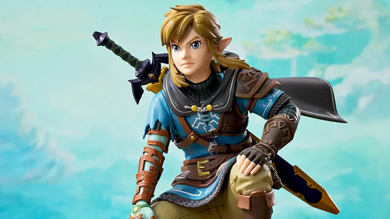 メインビジュアルを再現したポージングを楽しめる。セガのプライズ