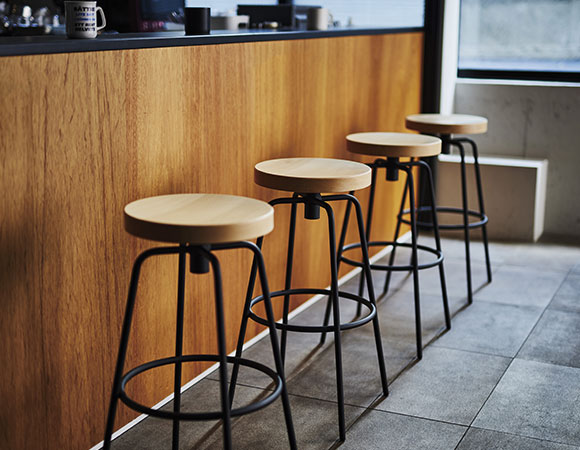 ボストンハイスツール】クオン業務用カウンターチェア｜店舗家具NW