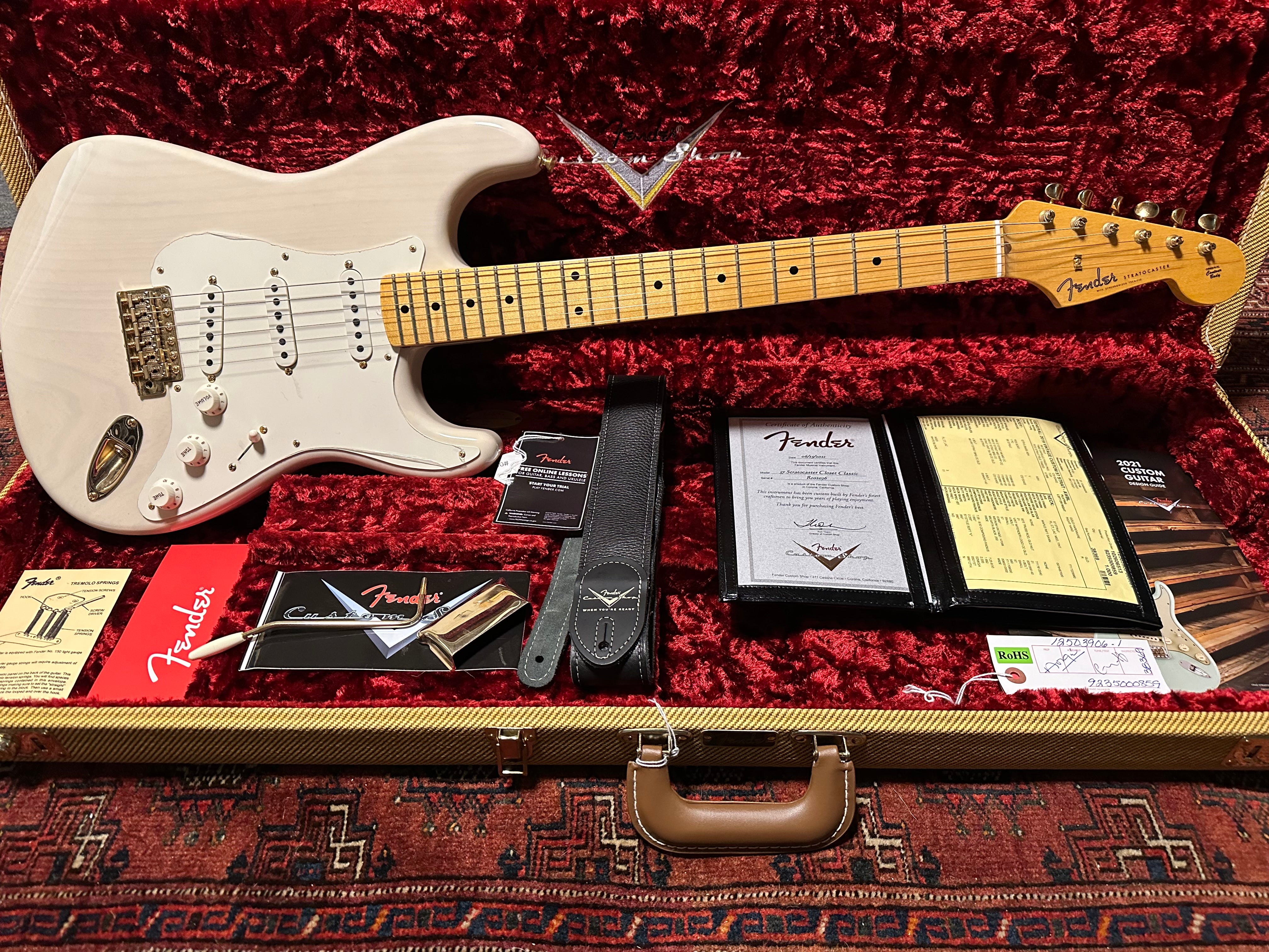 SOLD - Fender Custom Shop '57 