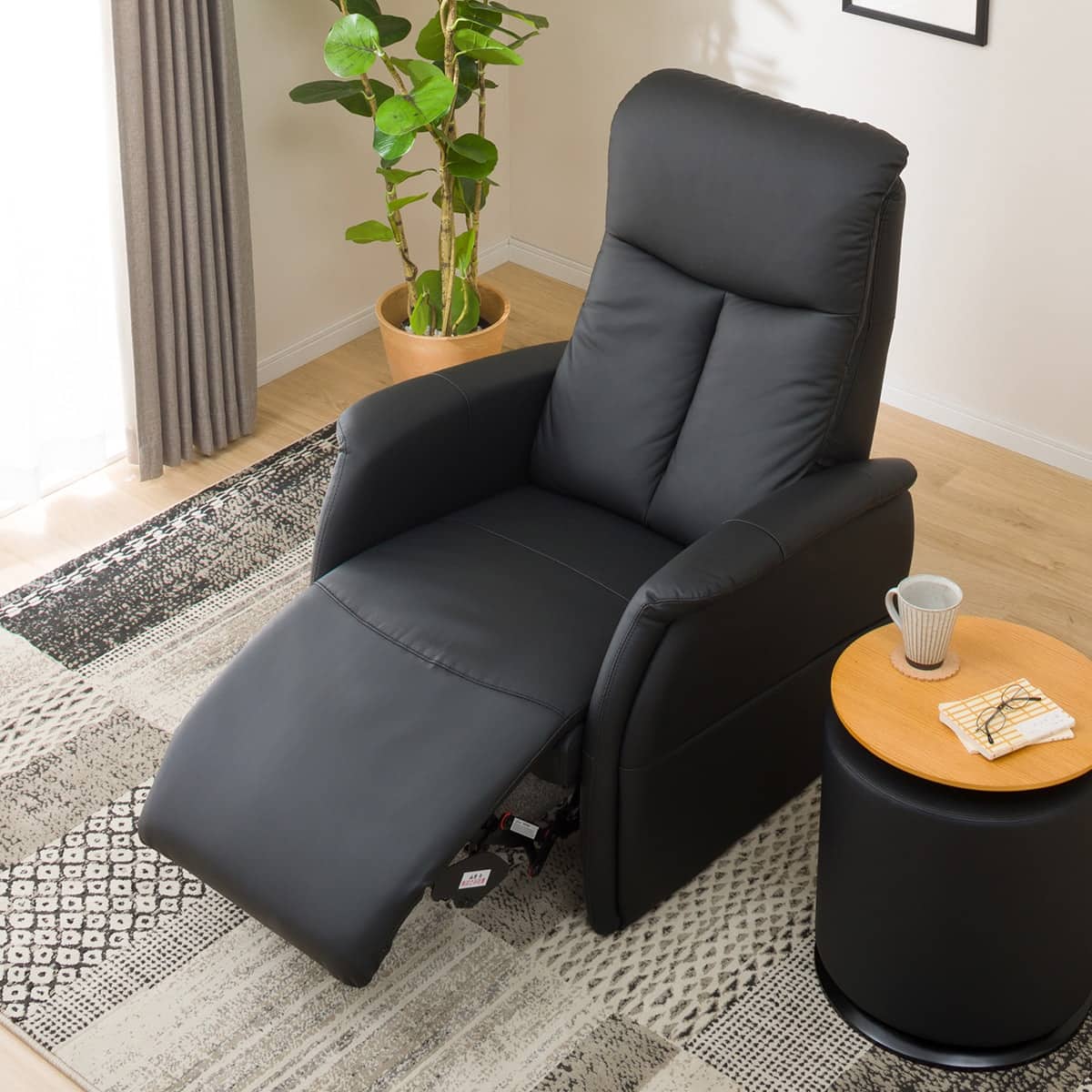 電動リクライニングチェア 本革(一部合成皮革)タイプ (コンフェ BK