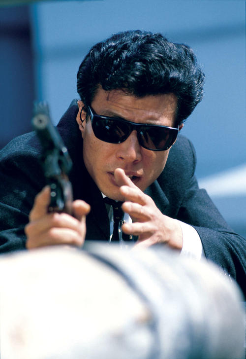 舘ひろし演じた2人の刑事に焦点 未公開写真含む西部警察のシリーズ本