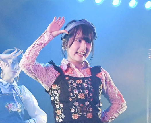 元AKB48前田彩佳、今年限りで引退へ「年内をもって芸能活動に区切りを