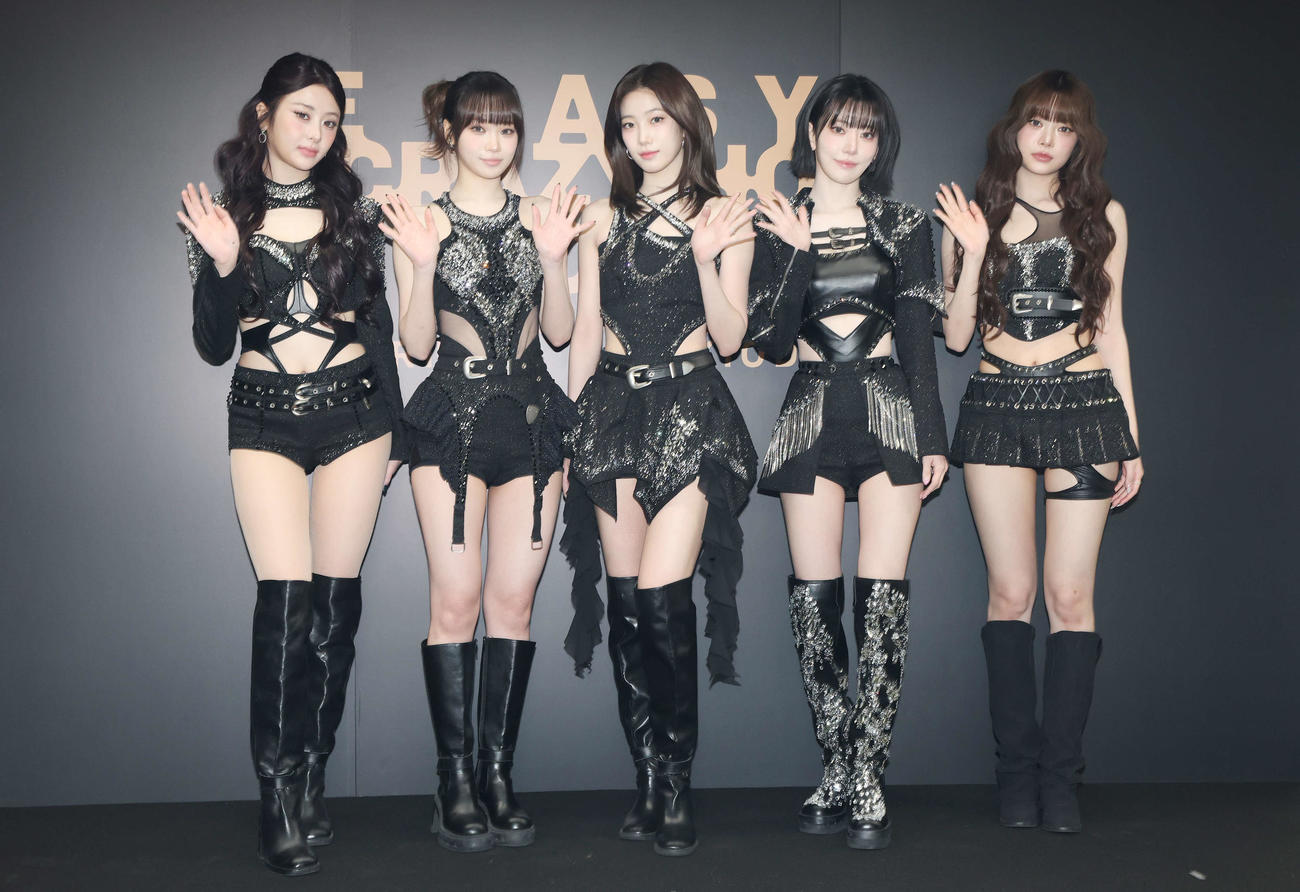 LE SSERAFIM、初東京Dの初日は「緊張感、責任感を持って」初披露曲も