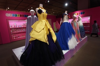 月野うさぎが変身したセーラームーンの描き下ろし原画。会場の