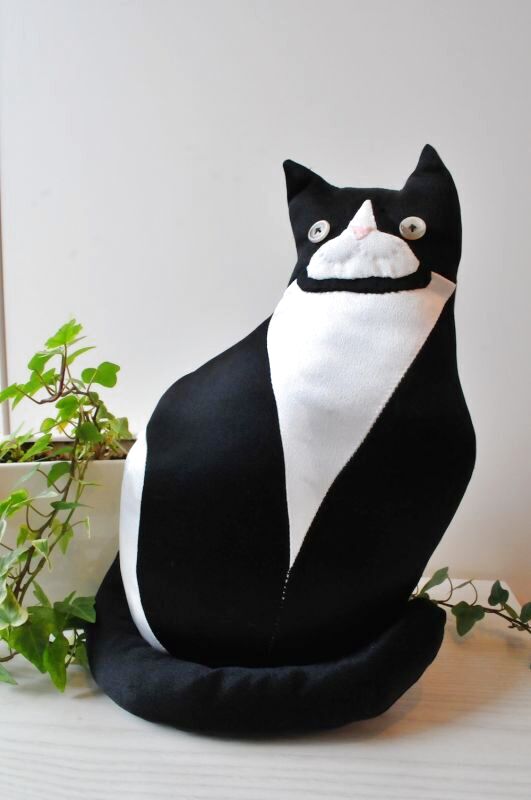 気まぐれ工房：タキシードにゃんこ（全額寄付）【ワンニャン