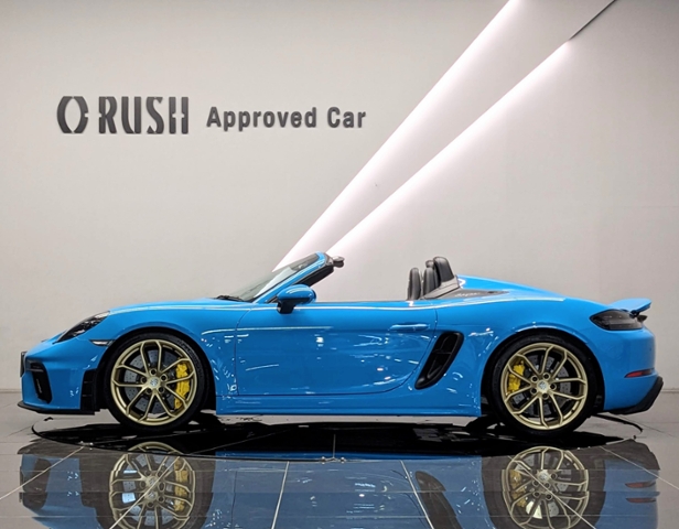 ポルシェ718スパイダー 4．0 PCCB スポクロ スポエグ LED