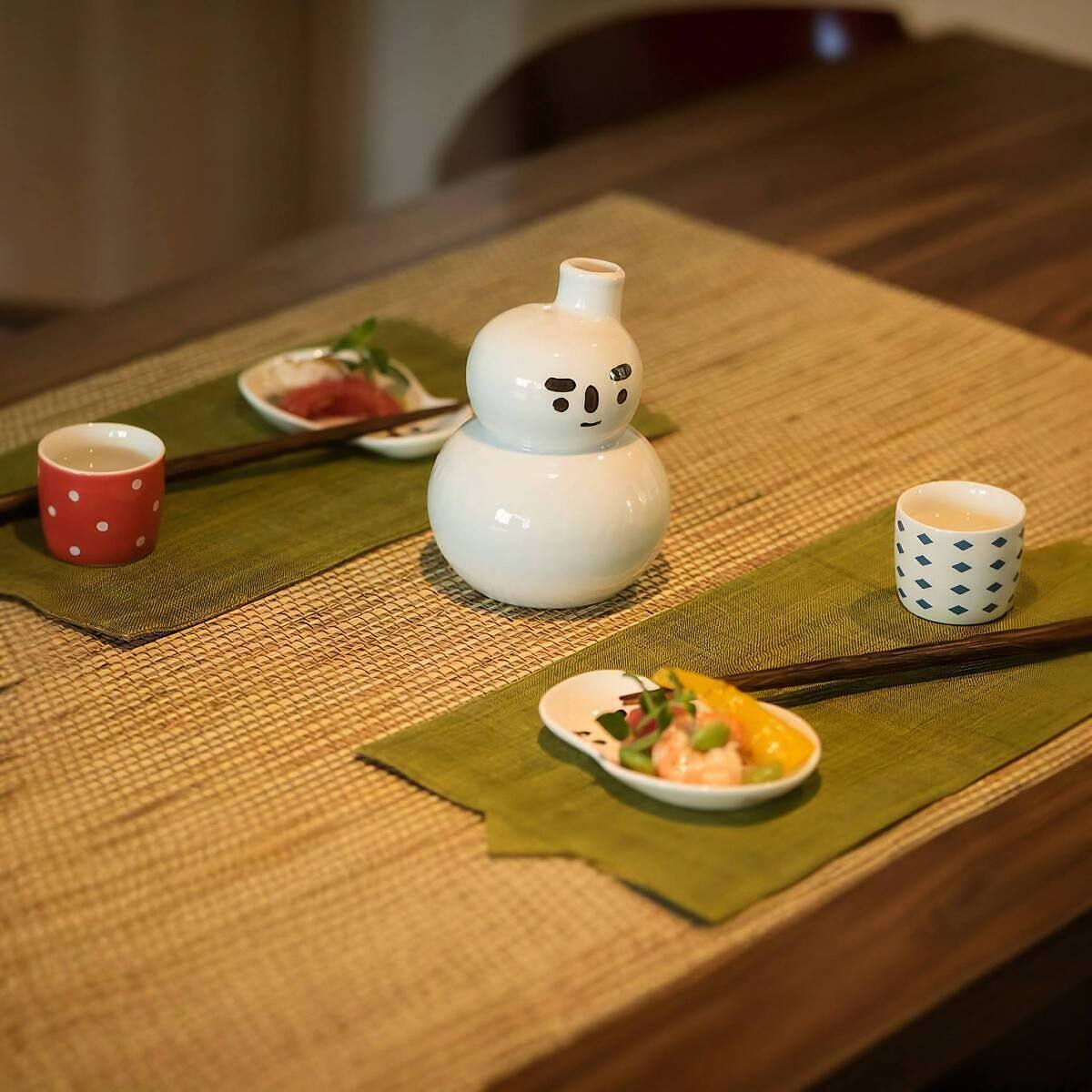 YUKIMI SAKE とっくりおちょこセット レッド 徳利＆おちょこ 女子飲み