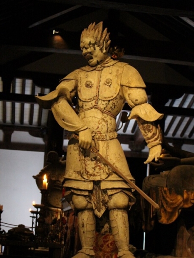 日本最古で最大の十二神将躍動感にあふれた勇姿が圧巻 | J-TRIP Smart