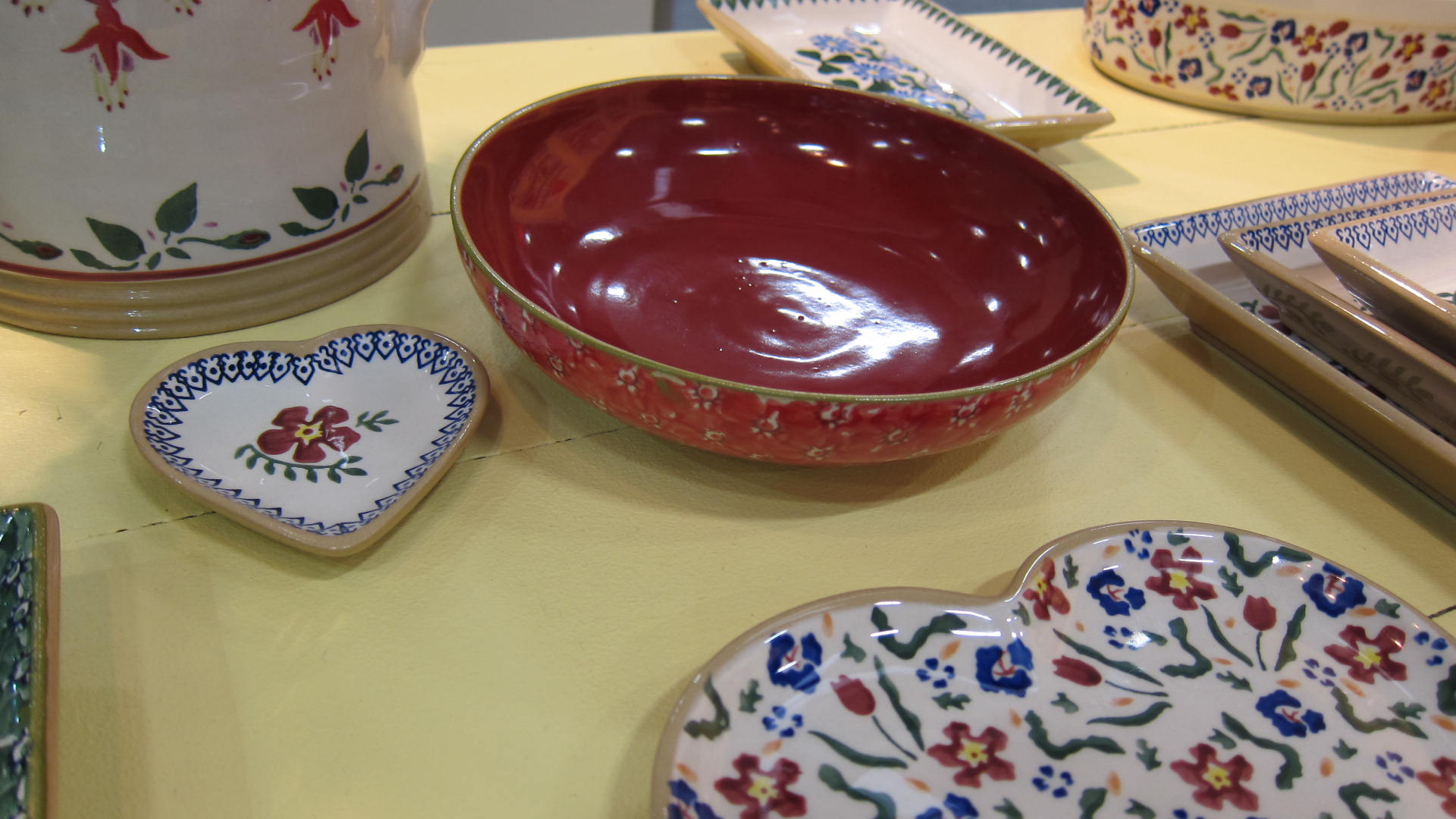 イベント案内。アイルランドのハンドメイド陶器「ニコラス・モス