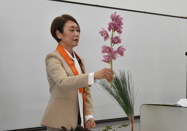 令和6年御題花「和」と、御題花器を発表させていただきました。9月26日