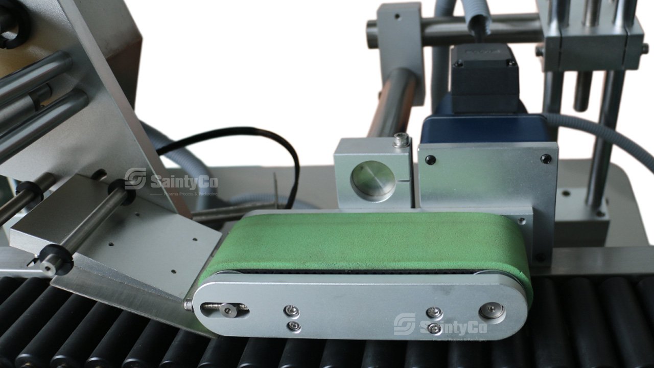 SHL-1582 水平ラベリングマシン - SaintyCo