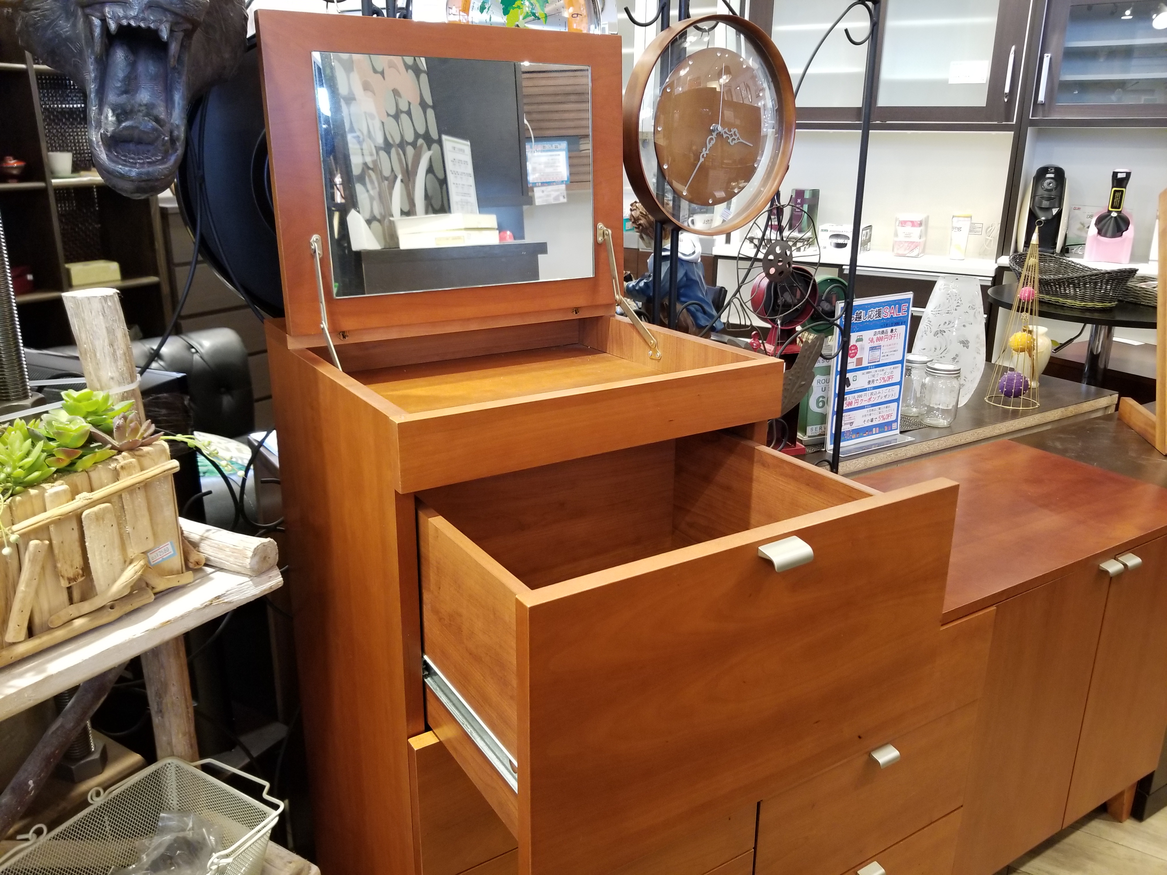 unico/ウニコ NOI/ノイ ドレッサーチェスト キャビネット 買取しました