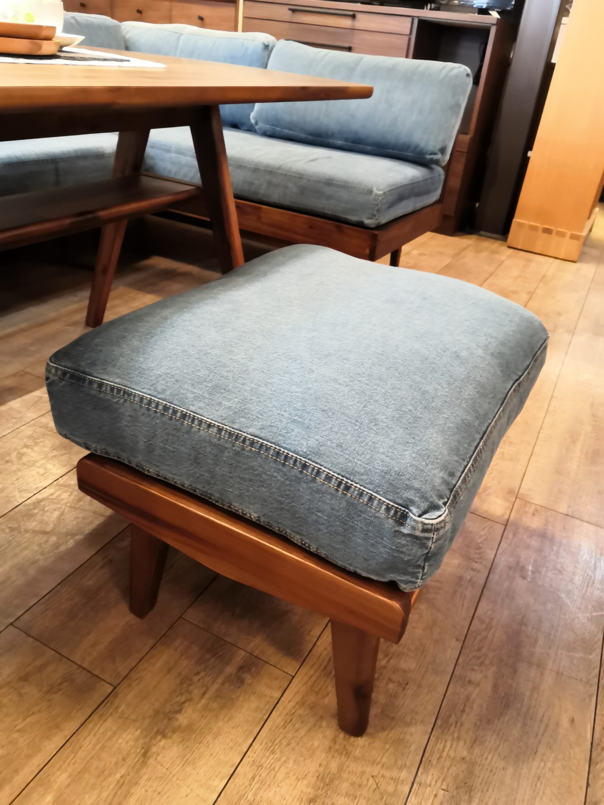 UNICO ウニコ SWELLA スウェラ Dining table sofa ダイニングソファ