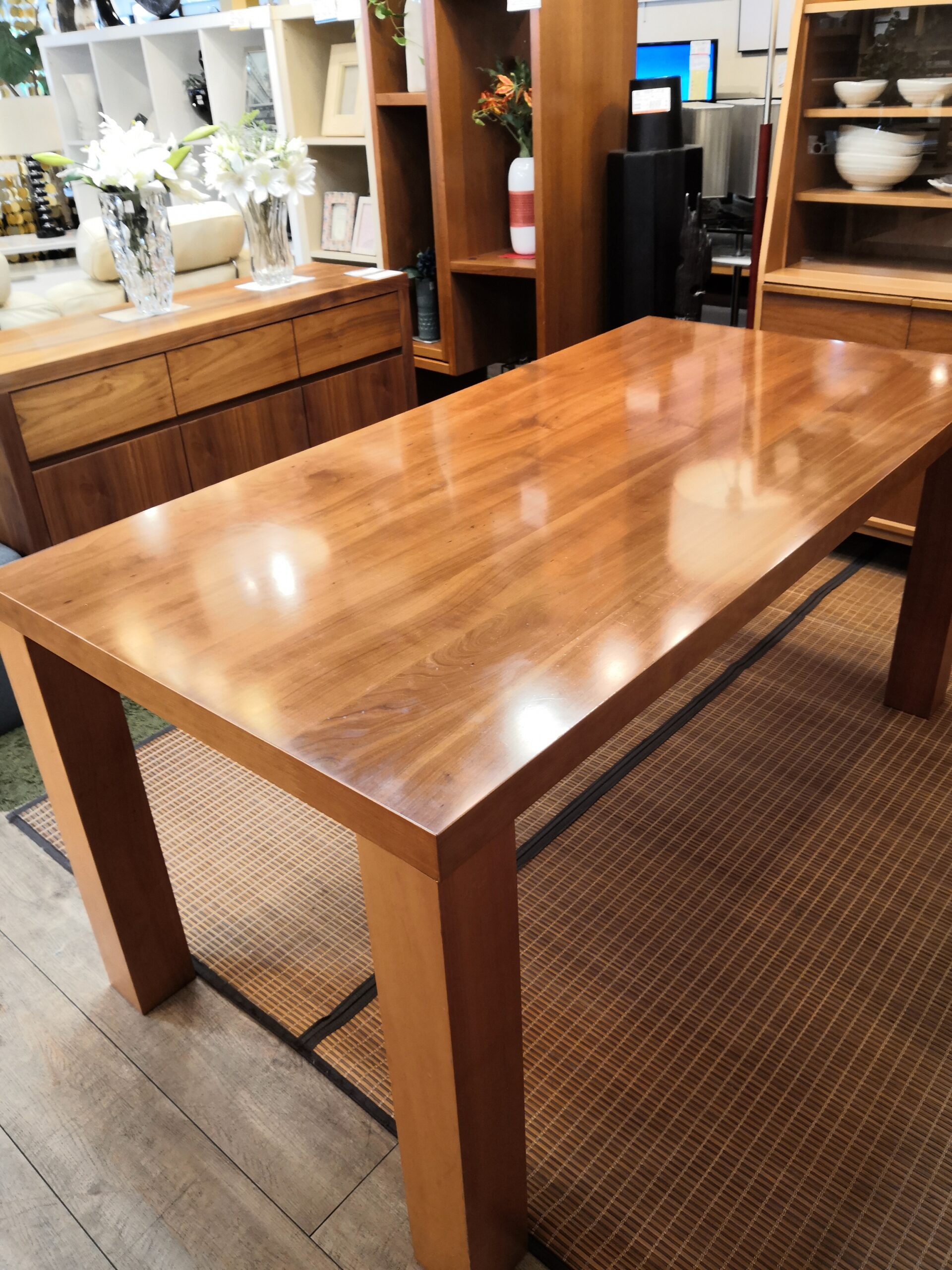 中古”BoConcept OCCA オッカ ダイニングテーブル 買取しました