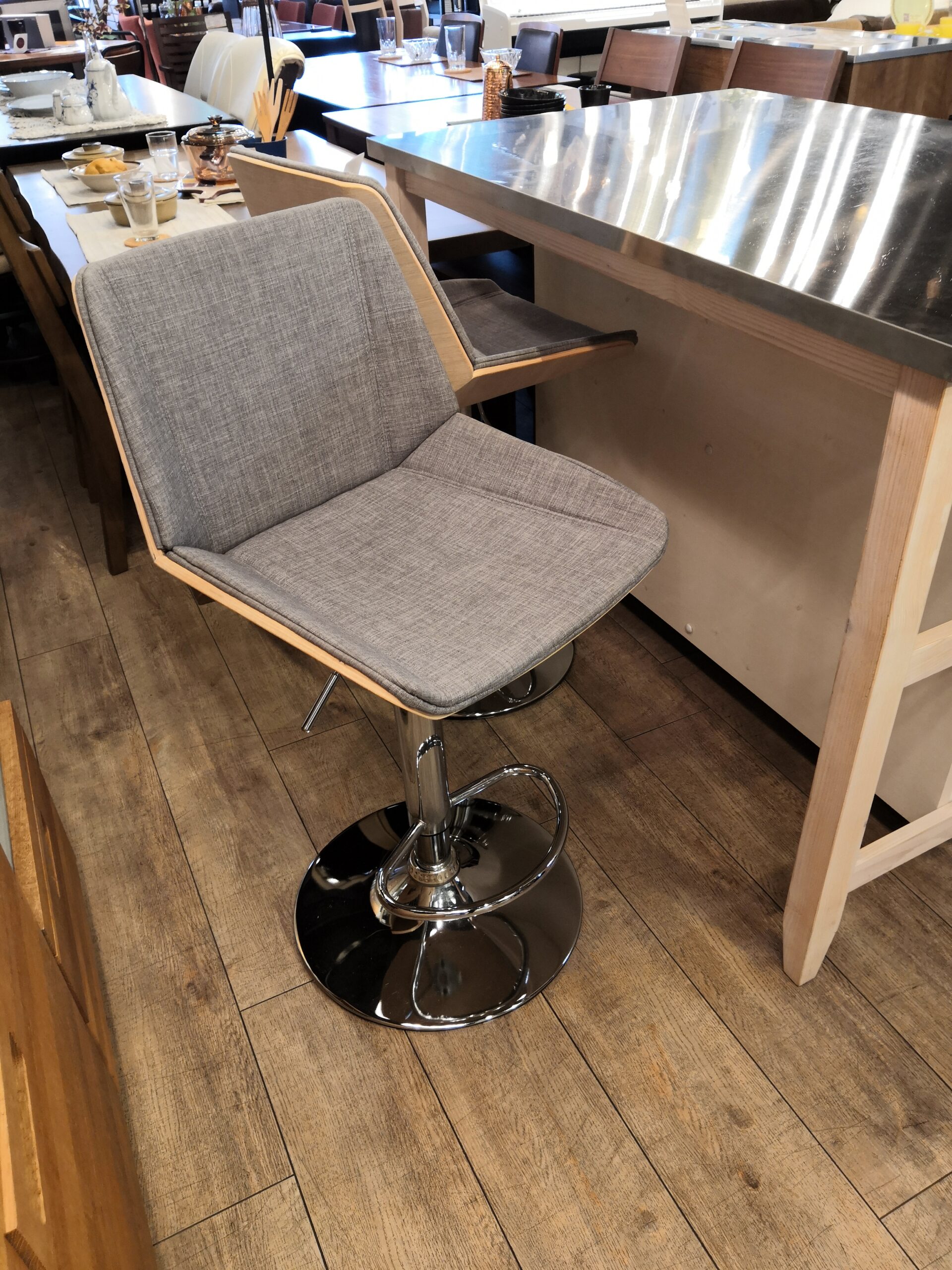 中古】ニトリ NITORI シナモ パイン ステンレス 作業台 回転式 昇降