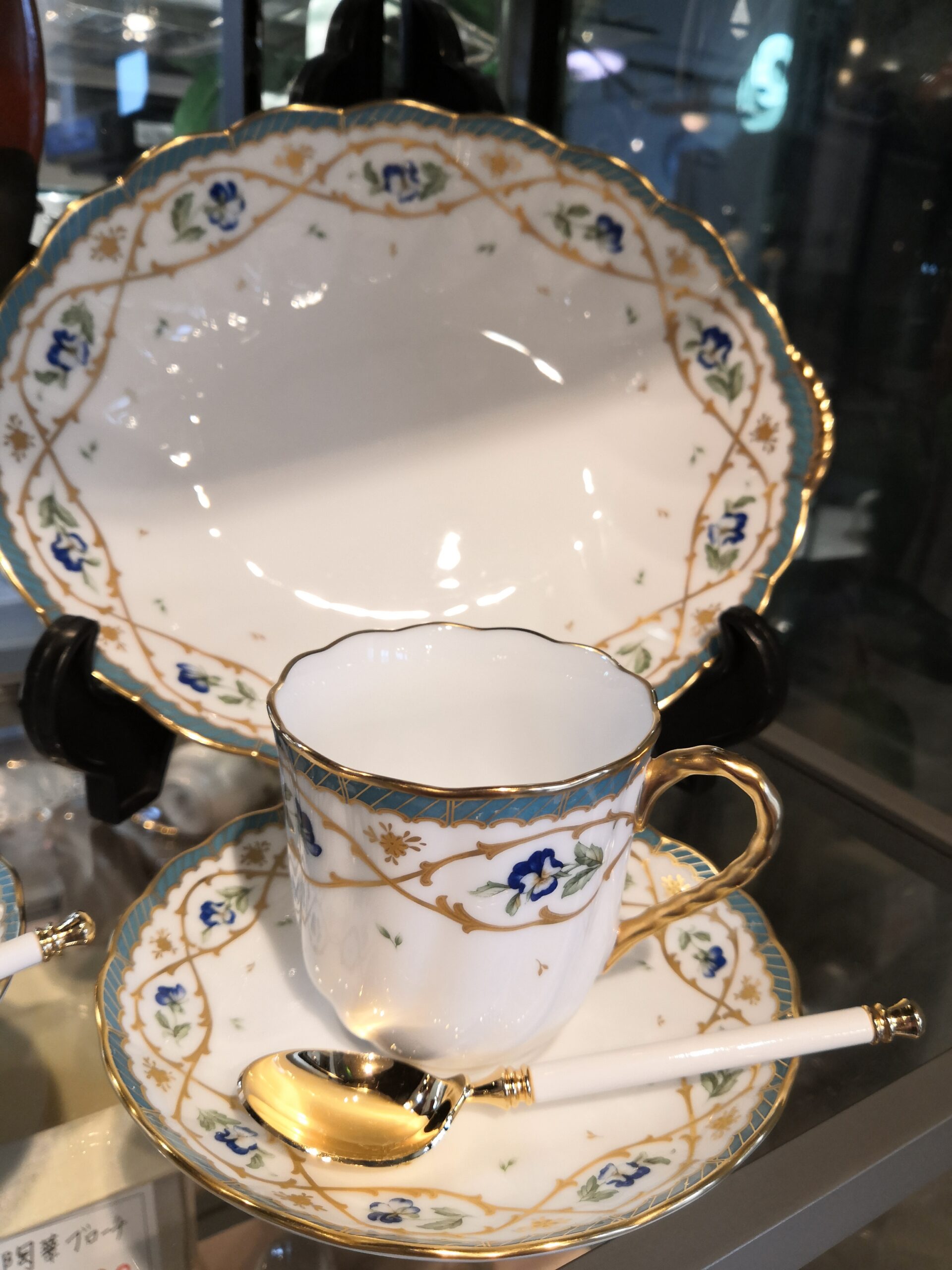中古品】Noritake オールドノリタケ 最高級 金彩 白磁 1904 煙突マーク