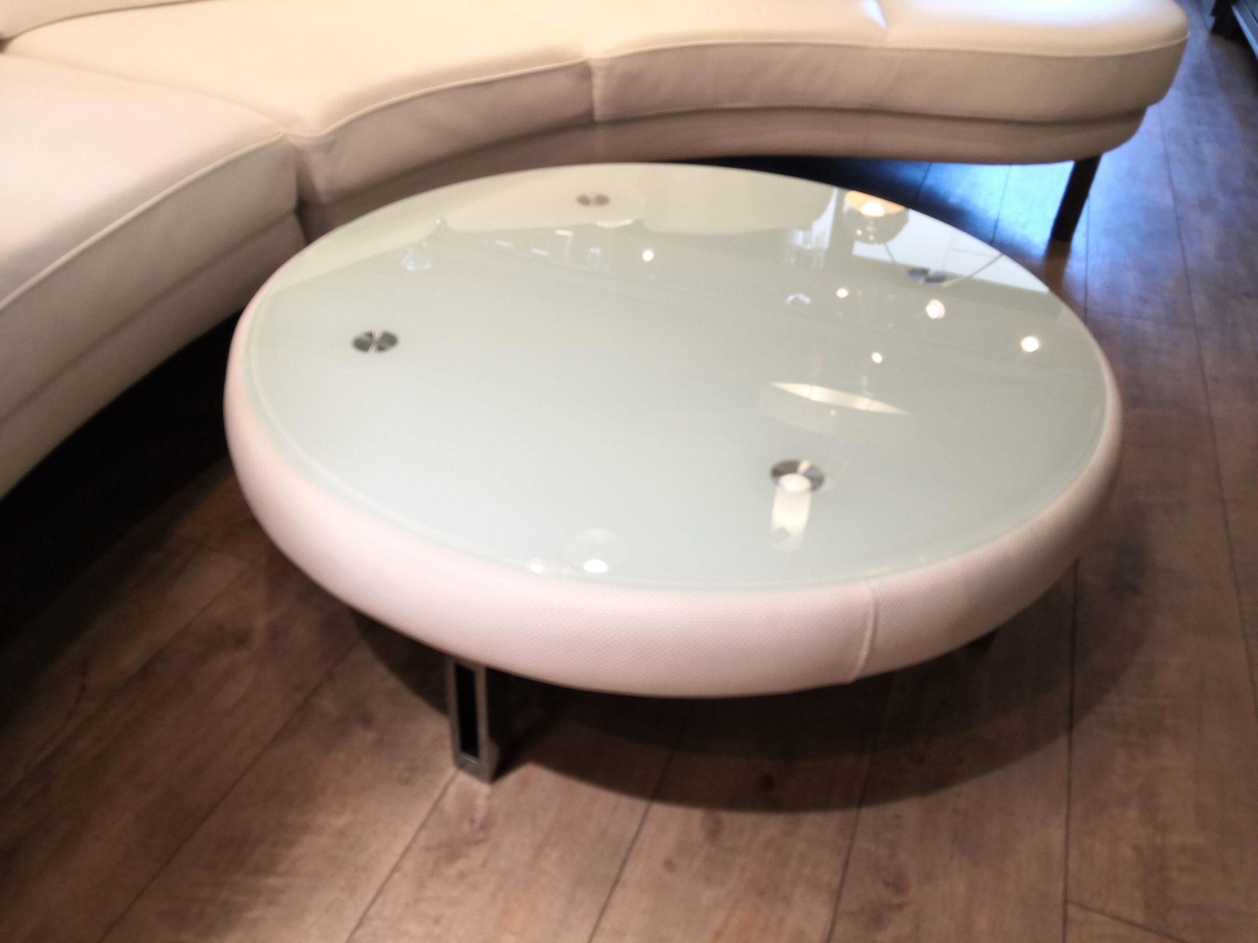 中古品 】KELVIN GIORMANI ケルビンジョルマーニ 高級品 総革 ホワイト