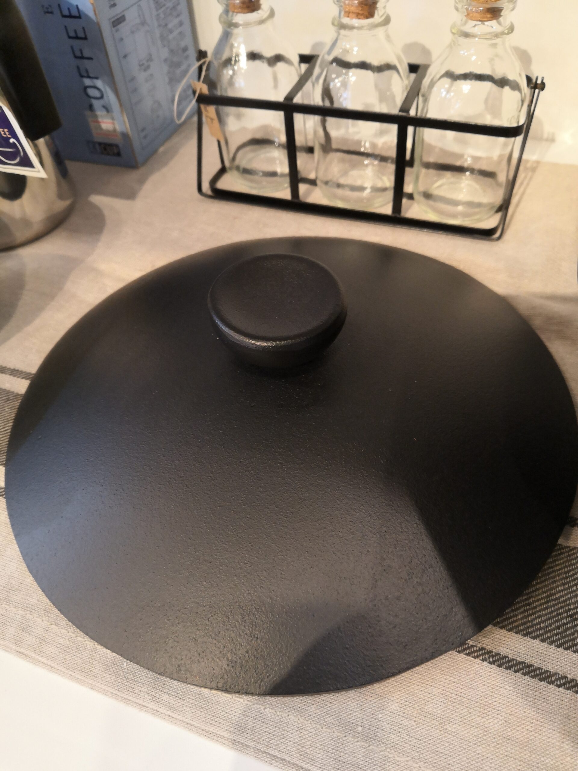 新品】南部鉄器 柳宗理 鉄器 TEKKI 深型 22㎝ ハンドル付き 鉄鍋 鉄器