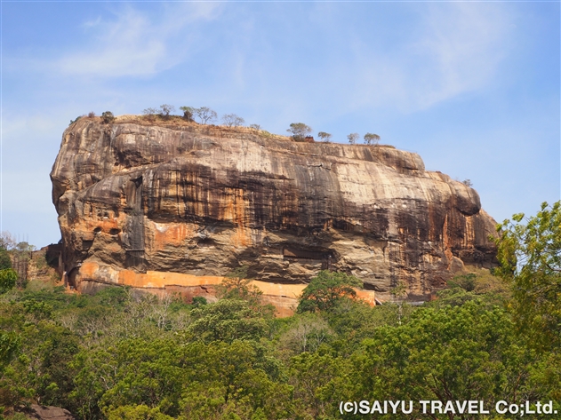 謎の美女壁画が残るスリランカの世界遺産シギリヤ・ロック | 添乗員