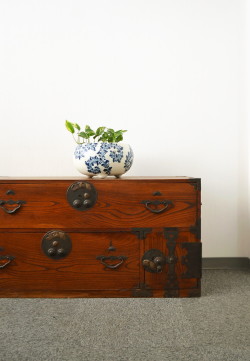 和箪笥 暮らしを楽しむ生活骨董 アンティーク・サムズコレクション