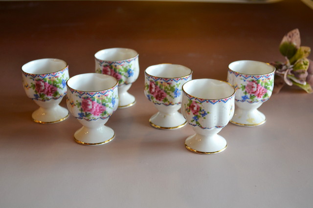 Antique Sam's Collectionロイヤルアルバートプチポワンディナーセット