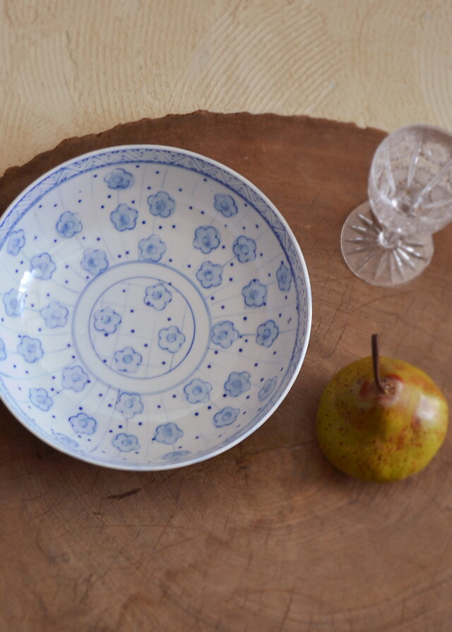 染付梅紋様大鉢 和食器 和骨董 210mm