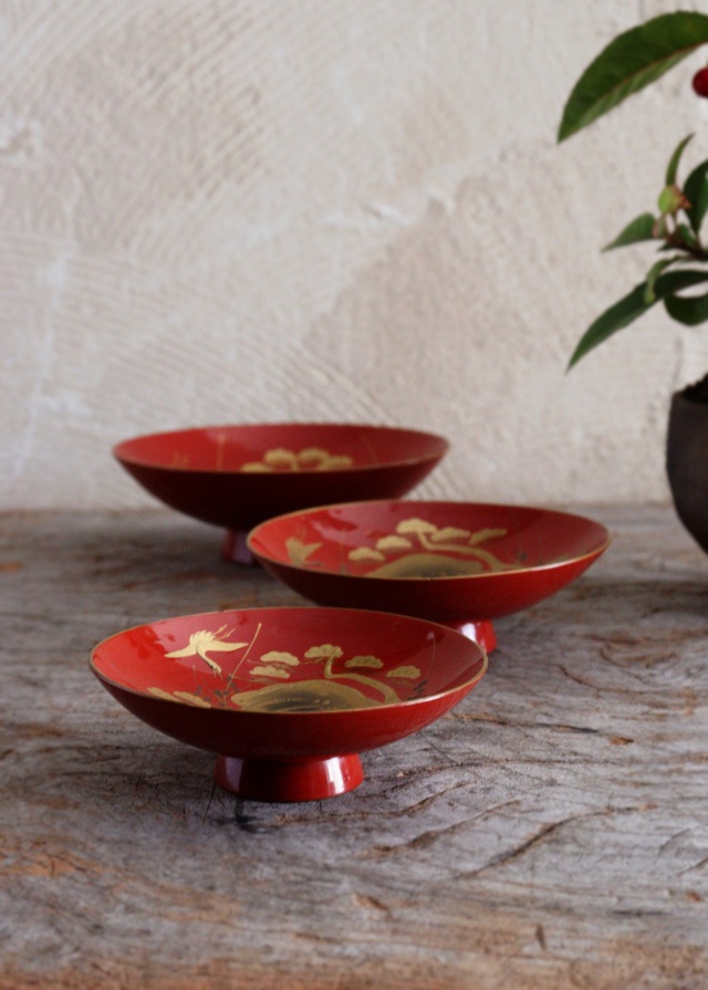 蒔絵三つ組盃 三宝 漆皿 漆器 漆盆 酒器 お正月